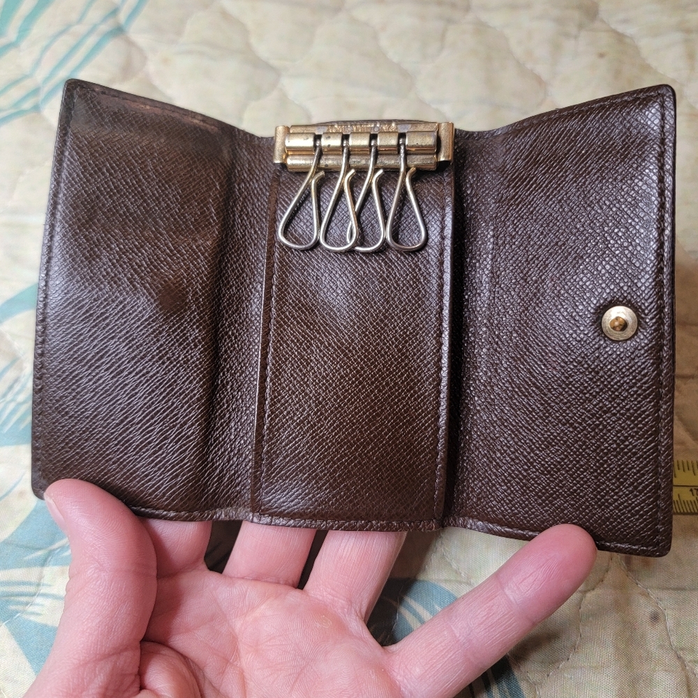 Lv Keyholder - image 5